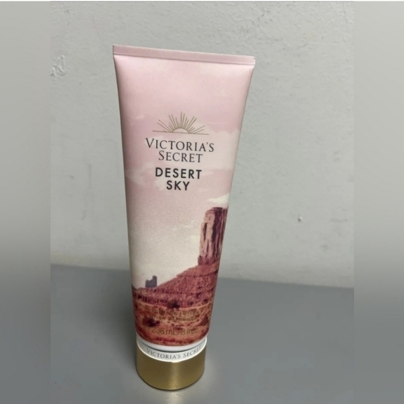 Victoria's Secret DESERT SKY Fragrance Body Lotion 8 fl. oz / 236ml - Picture 2 of 3